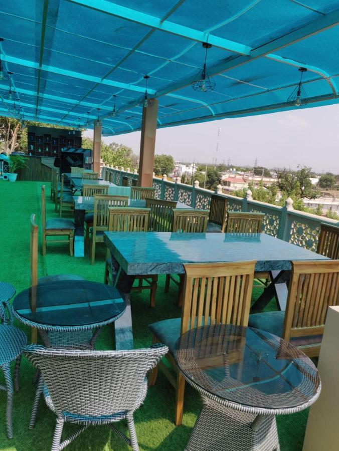 Hotel Virasat By Bookingcare Chhatarpur Ngoại thất bức ảnh