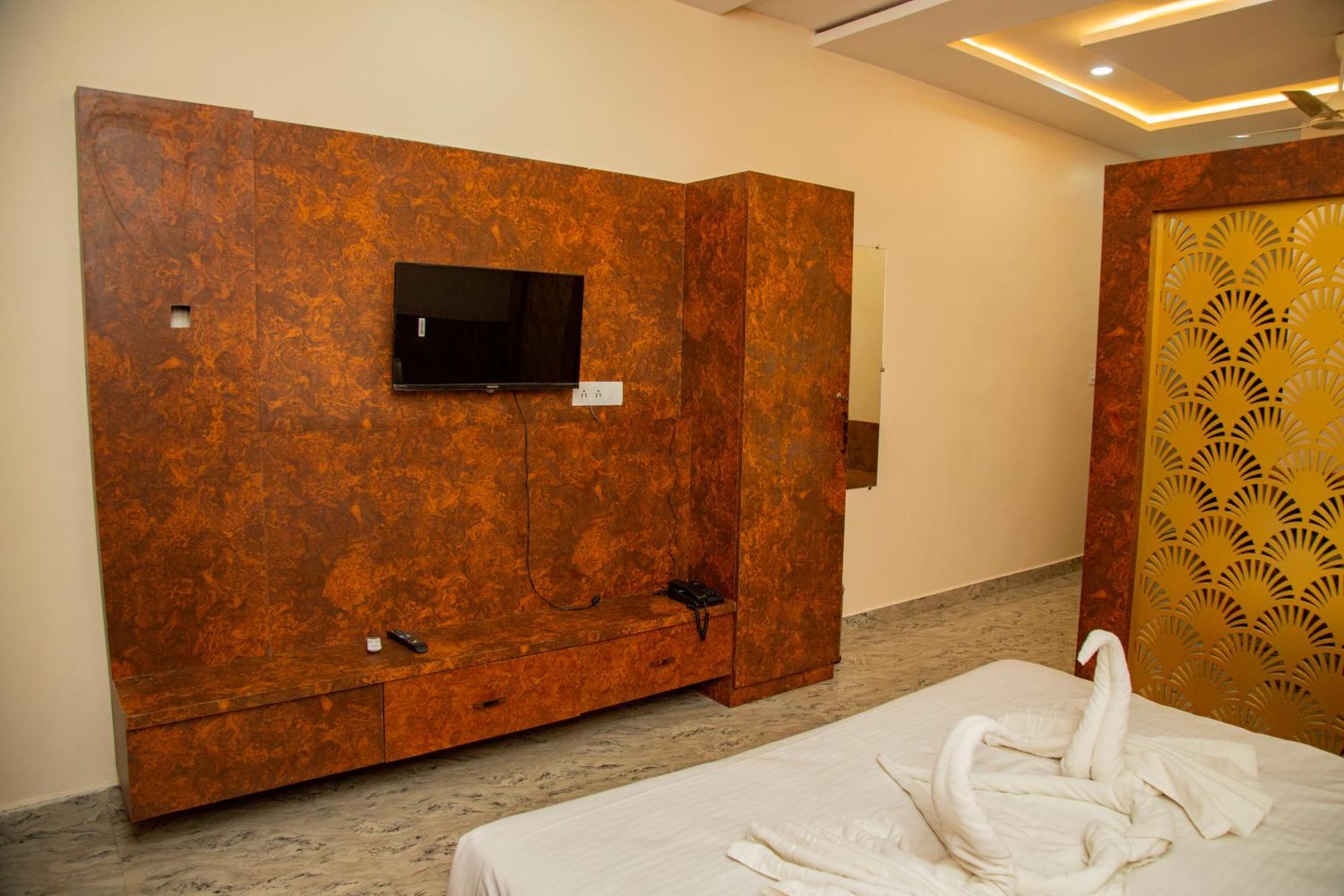 Hotel Virasat By Bookingcare Chhatarpur Ngoại thất bức ảnh